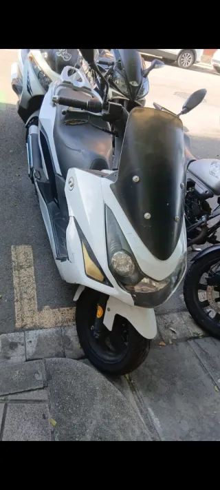 Moto Scooter Blanca dailin s2