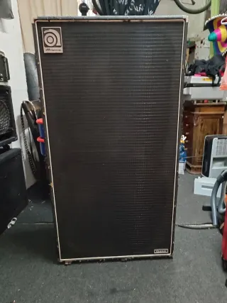 Pantalla Bajo Ampeg SVT 8x10 800W Classic