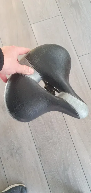 Sillín y tija para patinete