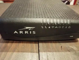 Modem via cavo Arris TG86 con WiFi