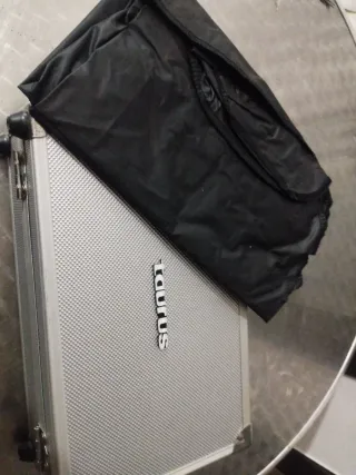 Valigetta per parrucchiere con accessori