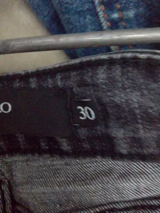 Pantalón vaquero pitillo chico M