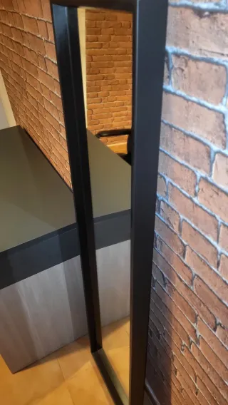 Specchio a figura intera nero