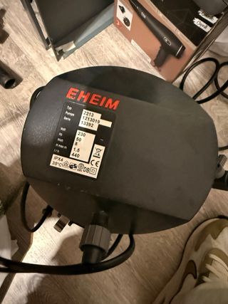 Eheim 250 MODELO 2213 Classic con grifos
