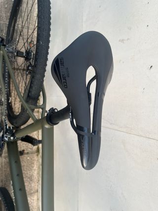 Vendo o permuto Gravel