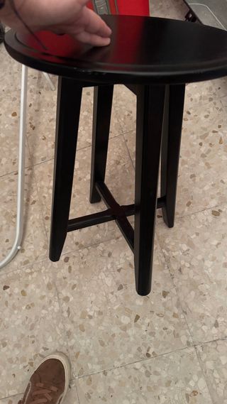 Mesa de centro redonda negra