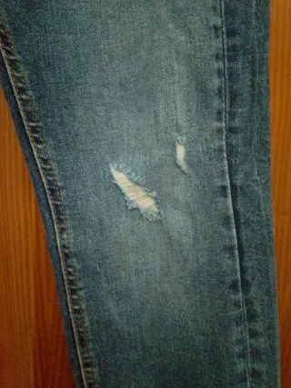 Vaqueros pitillo hombre