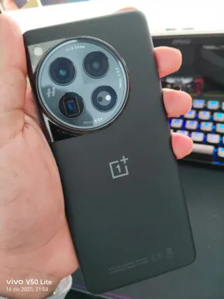 OnePlus 12