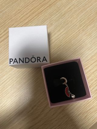 Charm Pandora abanico rojo y corazón plata