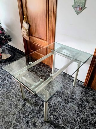 Mesa de cristal extensible