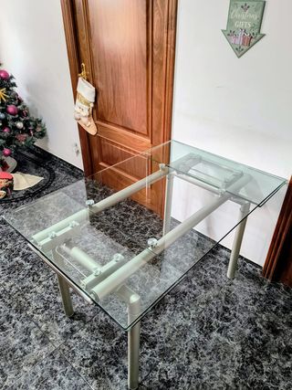 Mesa de cristal extensible