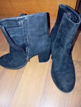 Botines negros tacón