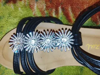 Confezione di sandali da donna