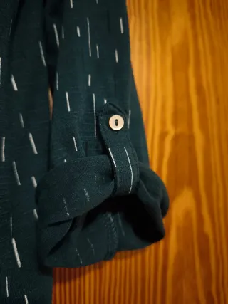 Camiseta Kiabi verde manga 3/4