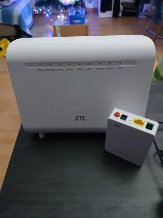 Router ZTE + ONT ZTE Fibra Óptica