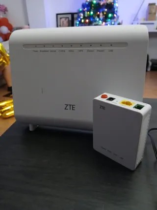 Router ZTE + ONT ZTE Fibra Óptica