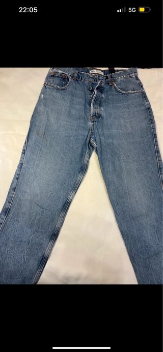 Jeans Zara Taglia M con piccola macchia