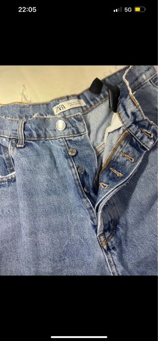 Jeans Zara Taglia M con piccola macchia