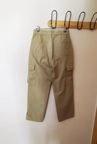 Pantalón cargo verde talla 36