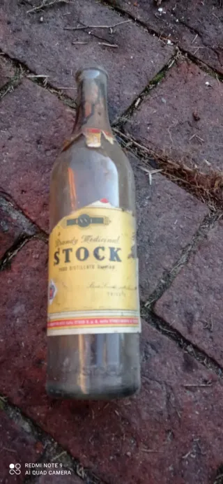 Bottiglia di vino Ferrari vintage.tutte euro 60