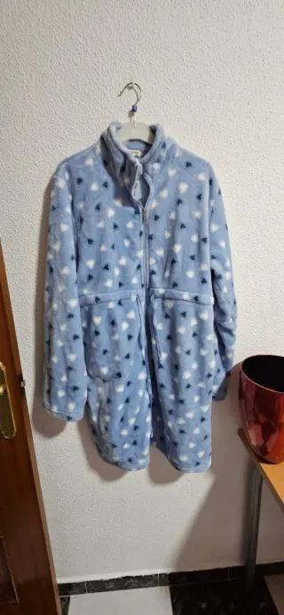 Bata de estar por casa con corazones