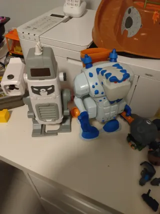 Pack Mutant Buster. Camión, fortaleza y muñecos.