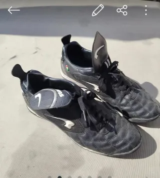 Scarpe da calcetto Kronos nere