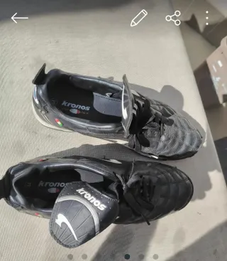 Scarpe da calcetto Kronos nere