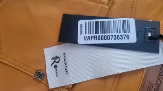 Pantalón naranja Rinascimento sin estrenar