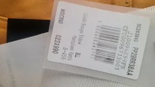 Pantalón naranja Rinascimento sin estrenar