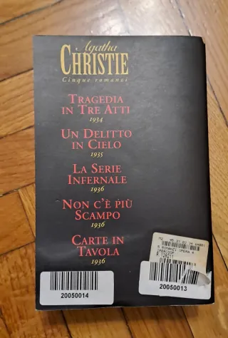 Cinque romanzi: Tragedia in tre atti-Un delitto...