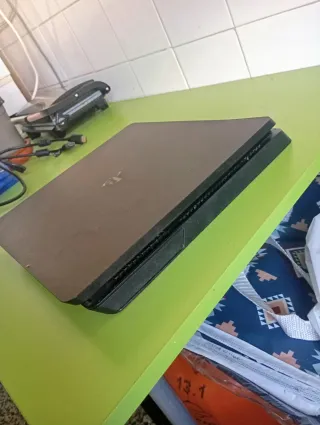 PS4 500GB + COMANDO + FIFA 23