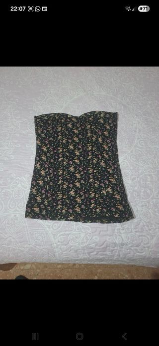 Top tipo corsé elástico con estampado floral