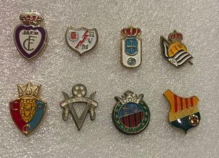 Lote de pins fútbol español