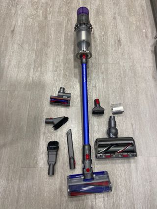 Dyson V11 Absolute Extra + Accessori