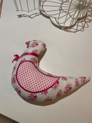 Jaula decorativa metálica blanca con pajarito