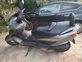 Suzuki Moto 125 cc en Muy Buen Estado