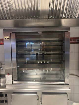 Asador de pollos profesional