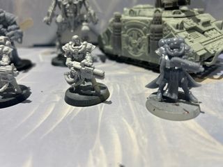 Sorelle di Battaglia: Carri Armati e Truppe