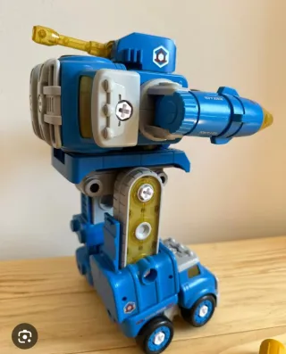 Robot transformable azul