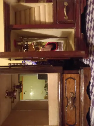 2 Armarios  joyero de madera con espejo