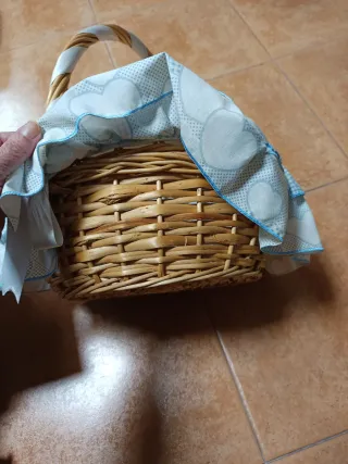 Cesta para bebé con asa y forro