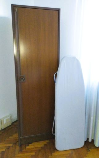 Armadio guardaroba 1 anta legno + asse stiro