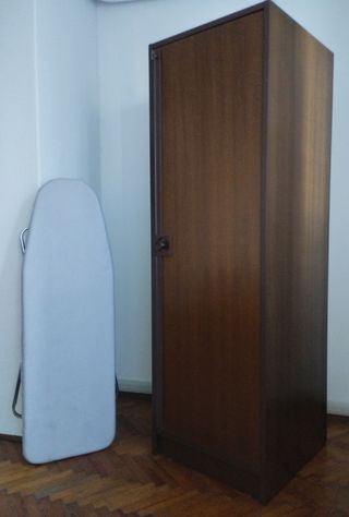 Armadio guardaroba 1 anta legno + asse stiro