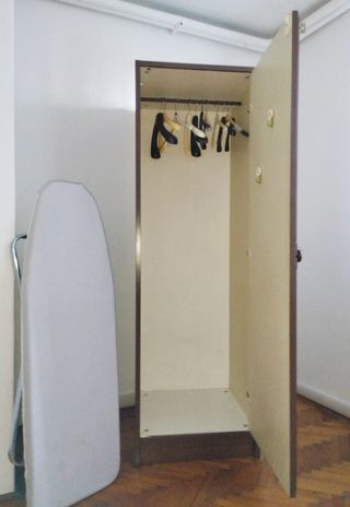 Armadio guardaroba 1 anta legno + asse stiro