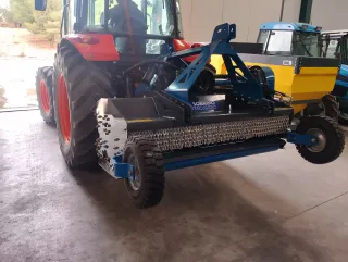 Trituradora reversible 175 cm viña y olivo