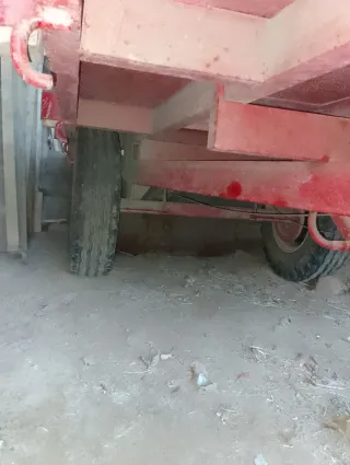 Remolque agrícola rojo