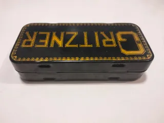 Caja Gritzner para accesorios de máquina de coser