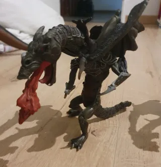 Lote 4 figuras dragones fantasía