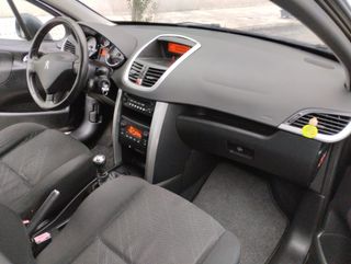 Peugeot 207 - Año 2007 Etiqueta C